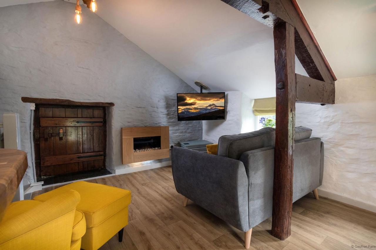 Dog Friendly Cottage, Geufron Farm Near Tywyn Bryn-crug Eksteriør billede