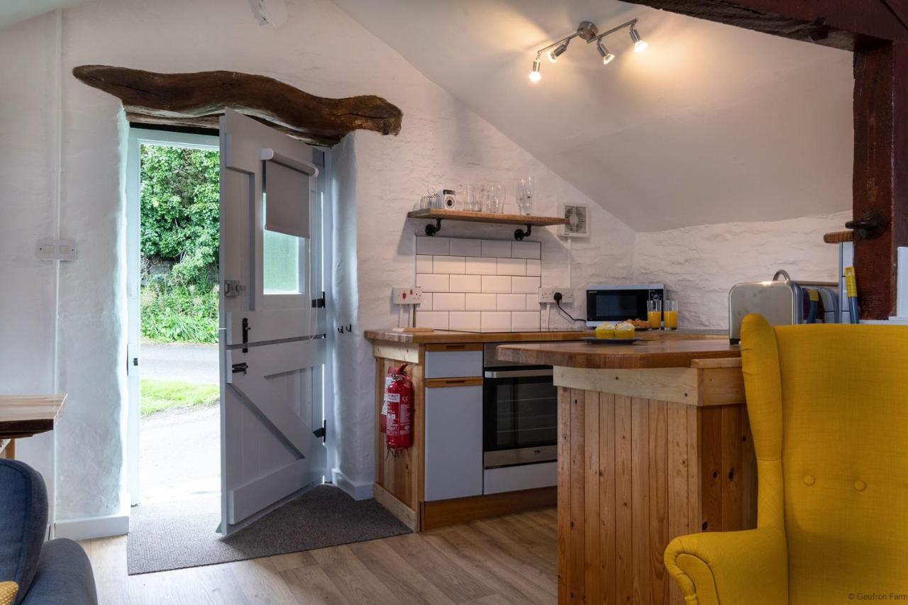 Dog Friendly Cottage, Geufron Farm Near Tywyn Bryn-crug Eksteriør billede