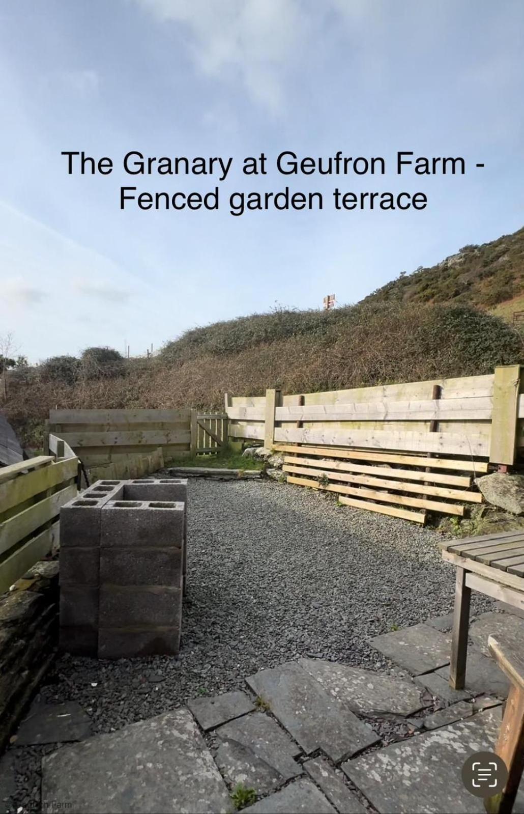 Dog Friendly Cottage, Geufron Farm Near Tywyn Bryn-crug Eksteriør billede