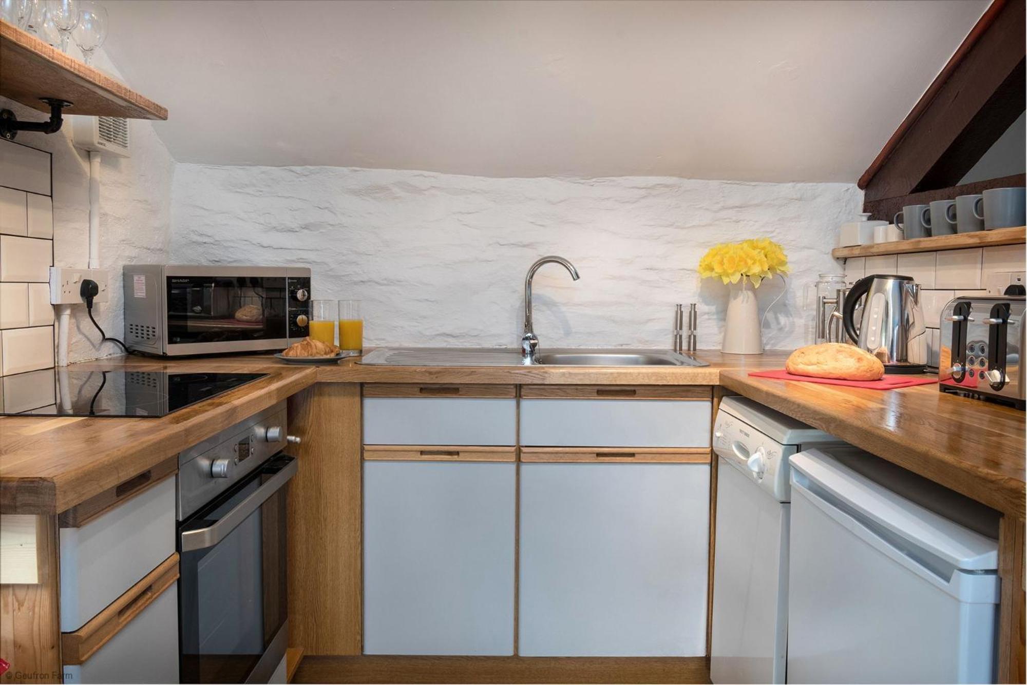 Dog Friendly Cottage, Geufron Farm Near Tywyn Bryn-crug Eksteriør billede